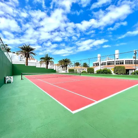 Nice Mp With Freewifi, Well Connected In Tenerife South *