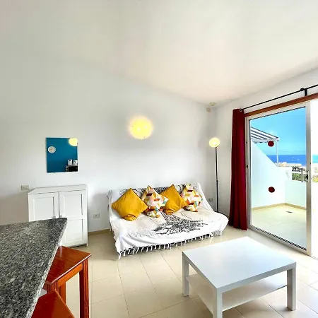 Apartment Nice Mp With Freewifi, Well Connected In Tenerife South