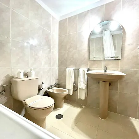 Nice Mp With Freewifi, Well Connected In Tenerife South *