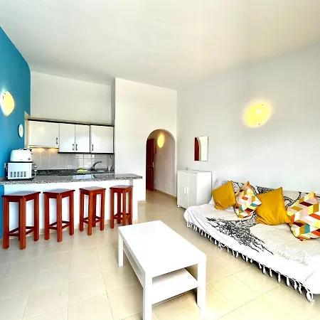 Apartment Nice Mp With Freewifi, Well Connected In Tenerife South