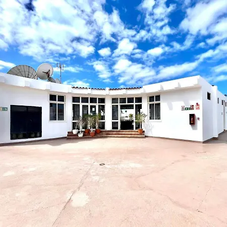 Nice Mp With Freewifi, Well Connected In Tenerife South *