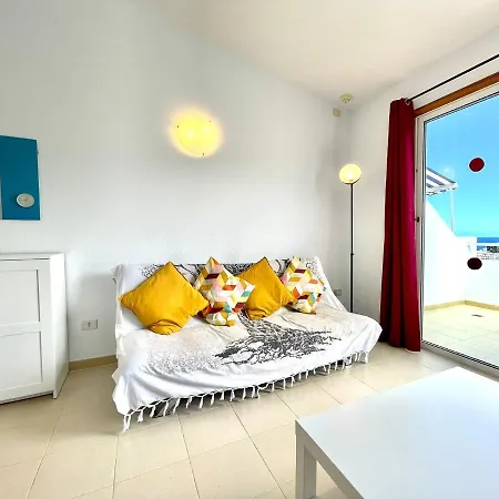 Διαμέρισμα Nice Mp With Freewifi, Well Connected In Tenerife South Costa Adeje (Tenerife)