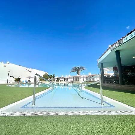 Nice Mp With Freewifi, Well Connected In Tenerife South *